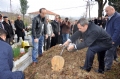 Uysal'ın annesi Ayşe Uysal, 1988 yılında ölen eşi Ahmet Uysal ve 1972 yılında ölen kayınpederi Hüseyin Uysal’ın yanına gözyaşları ve dualarla defin edildi.