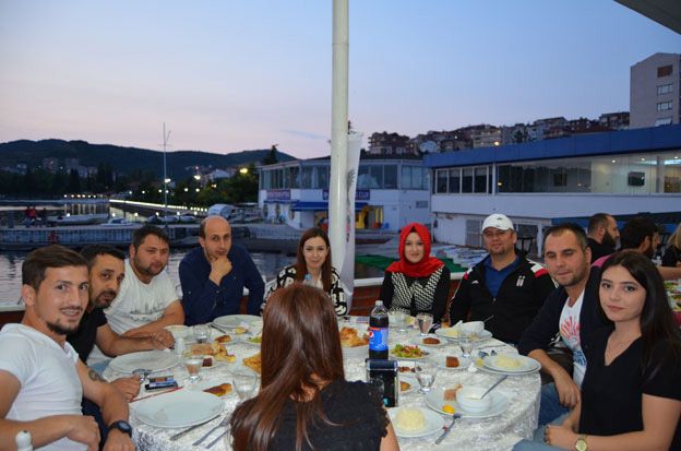 Beşiktaş Kdz.Ereğli Derneği, Beşiktaş Spor Kulübü'nün üst düzey yöneticilerini 2. Geleneksel iftar yemeğiyle ağırladı.